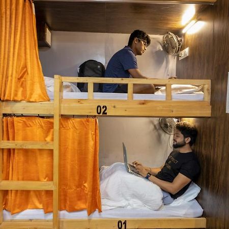 Sunrise Dormitory Hostel Mumbai Exterior photo